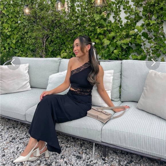 Mahli one shoulder cut-out black lace dress - Picture 5 of 5